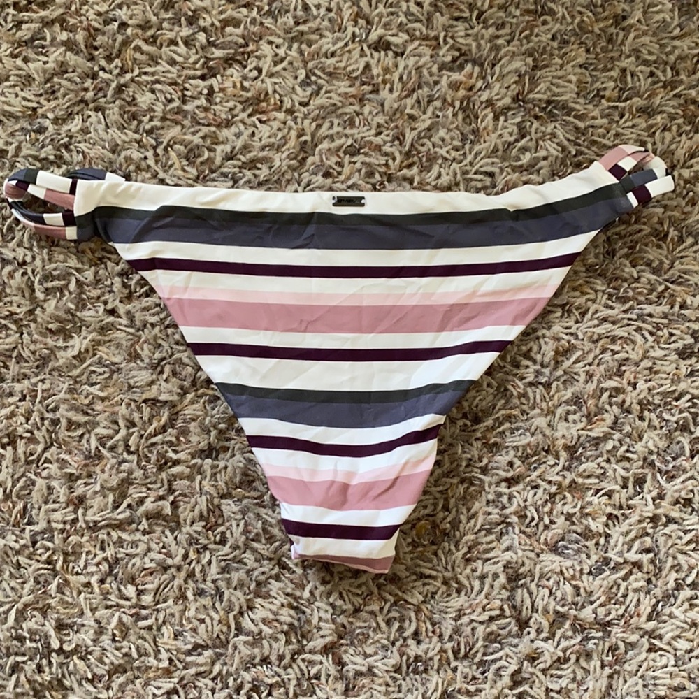 O’Neil bikini bottom